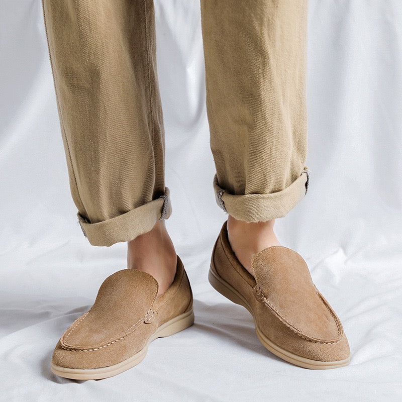 Geonwoo Old Money Süet Loafer